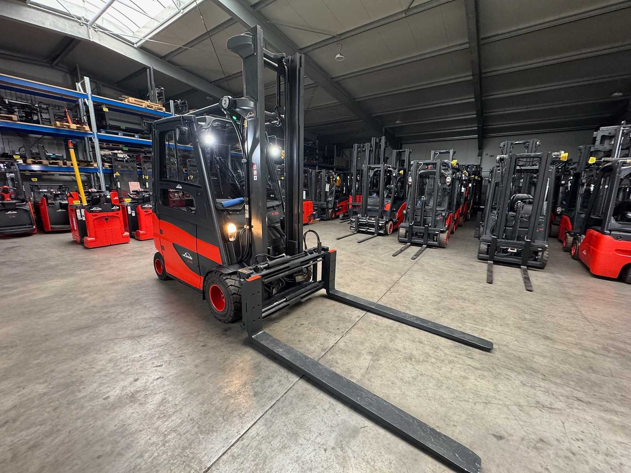 2018 SERVICE+UVV 11/2026 LINDE E35HL 3.500KG 3.+4. - Forklift: picture 2 2018 SERVICE+UVV 11/2026 LINDE E35HL 3.500KG 3.+4. - Forklift: picture 2