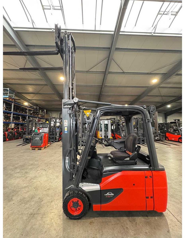 2020 SERVICE+UVV 10/2026 LINDE E16L 1.600KG DUPLEX FREE LIFT ELECTRIC FORKLIFT - Forklift: picture 4 2020 SERVICE+UVV 10/2026 LINDE E16L 1.600KG DUPLEX FREE LIFT ELECTRIC FORKLIFT - Forklift: picture 4