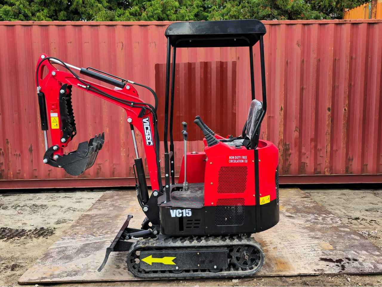 2025 - VICSEC VC15 MINI EXCAVATOR RED - Mini excavator: picture 1 2025 - VICSEC VC15 MINI EXCAVATOR RED - Mini excavator: picture 1