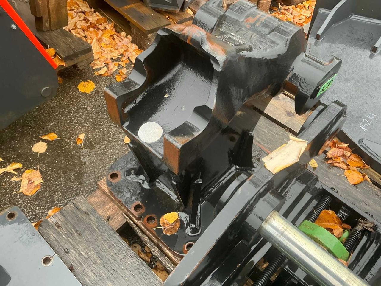 ACB - 2018 - MOUNTING PLATE FOR SOCOMEC DMS400 HYDRAULIC BREAKER - Wheel loader: picture 2 ACB - 2018 - MOUNTING PLATE FOR SOCOMEC DMS400 HYDRAULIC BREAKER - Wheel loader: picture 2