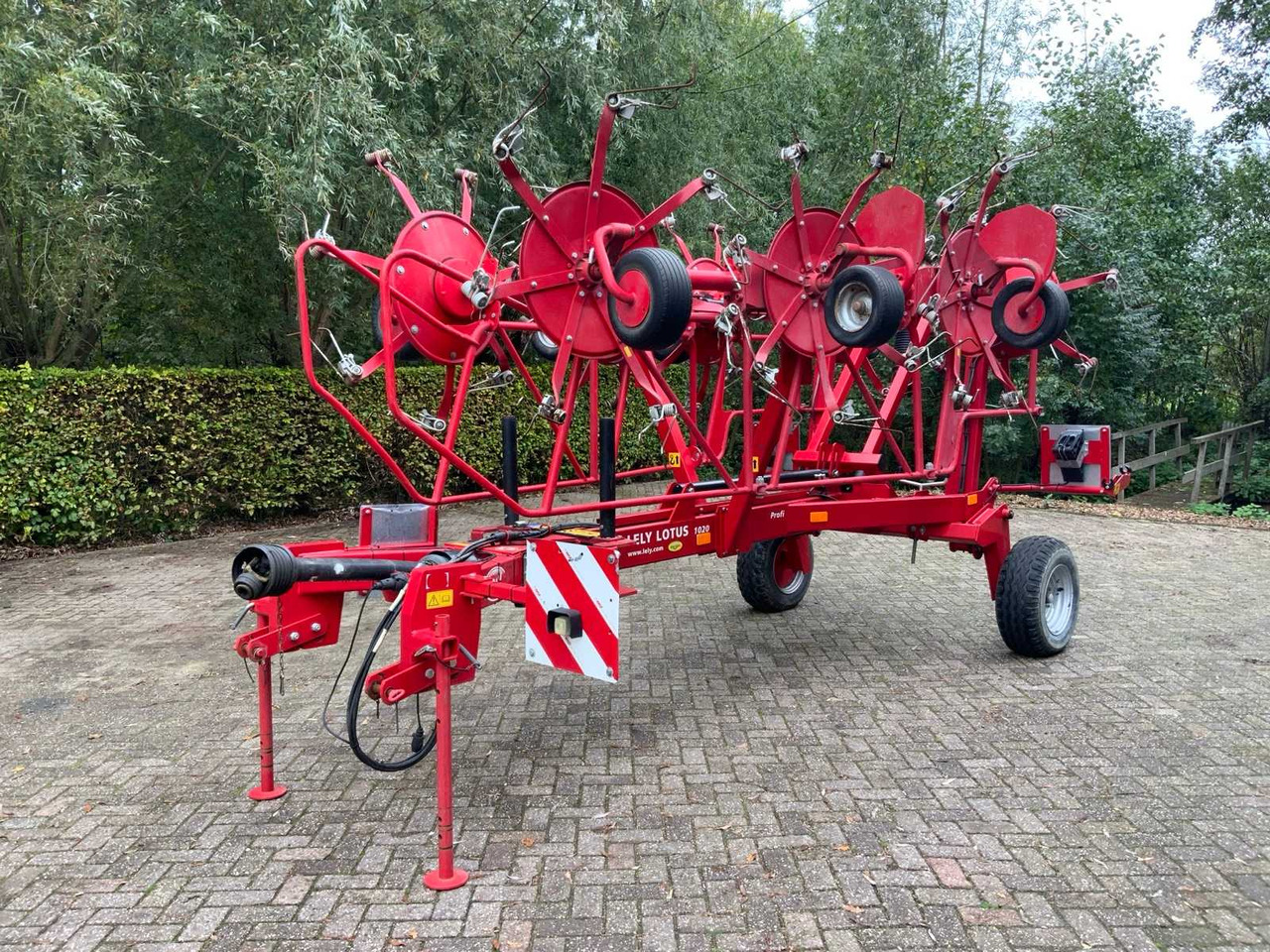 Lely Lotus 1020 - Agricultural machinery: picture 1 Lely Lotus 1020 - Agricultural machinery: picture 1