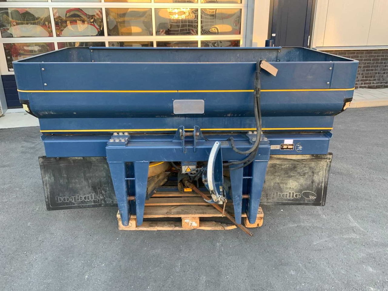 Bogballe M2W - Fertilizer spreader: picture 2 Bogballe M2W - Fertilizer spreader: picture 2