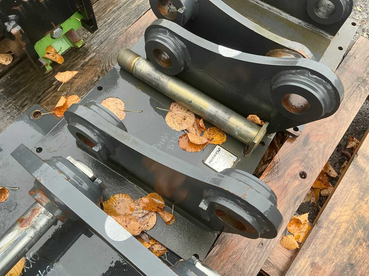 CANGINI - 2021 - ADAPTER PLATE WITH BOLT MOUNT - Wheel loader: picture 2 CANGINI - 2021 - ADAPTER PLATE WITH BOLT MOUNT - Wheel loader: picture 2