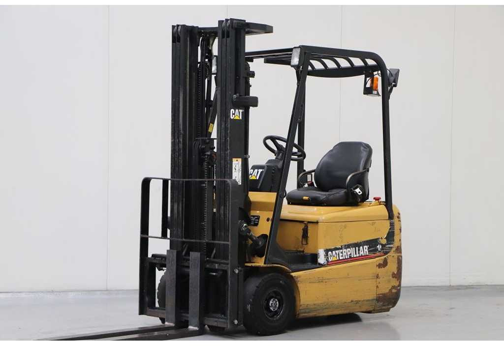 CATERPILLAR - EP15KRT - FORKLIFT TRIPLEX - SIDESHIFT, 3590 HOURS - Forklift: picture 1 CATERPILLAR - EP15KRT - FORKLIFT TRIPLEX - SIDESHIFT, 3590 HOURS - Forklift: picture 1