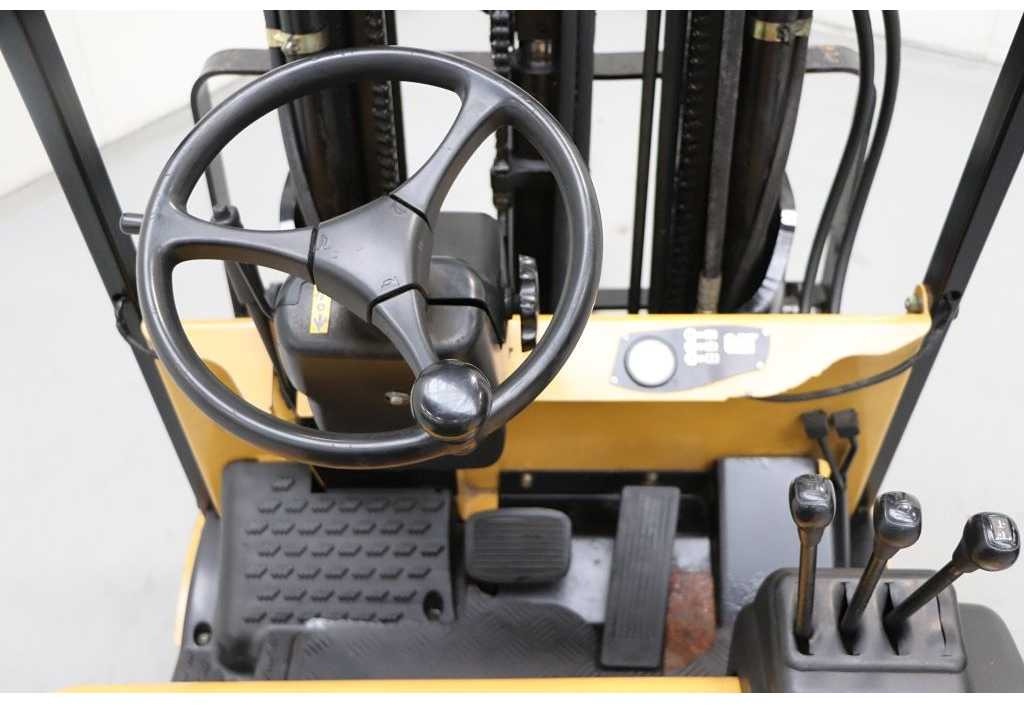 CATERPILLAR - EP15KRT - FORKLIFT TRIPLEX - SIDESHIFT, 3590 HOURS - Forklift: picture 3 CATERPILLAR - EP15KRT - FORKLIFT TRIPLEX - SIDESHIFT, 3590 HOURS - Forklift: picture 3