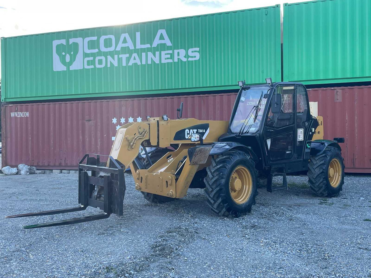 CATERPILLAR - TH414 - TELESCOPIC LOADER - 2013 - Wheel loader: picture 4 CATERPILLAR - TH414 - TELESCOPIC LOADER - 2013 - Wheel loader: picture 4