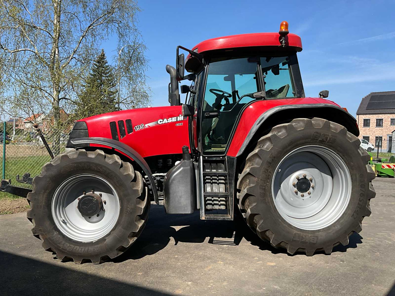 Case IH CVX 195 - Farm tractor: picture 2 Case IH CVX 195 - Farm tractor: picture 2