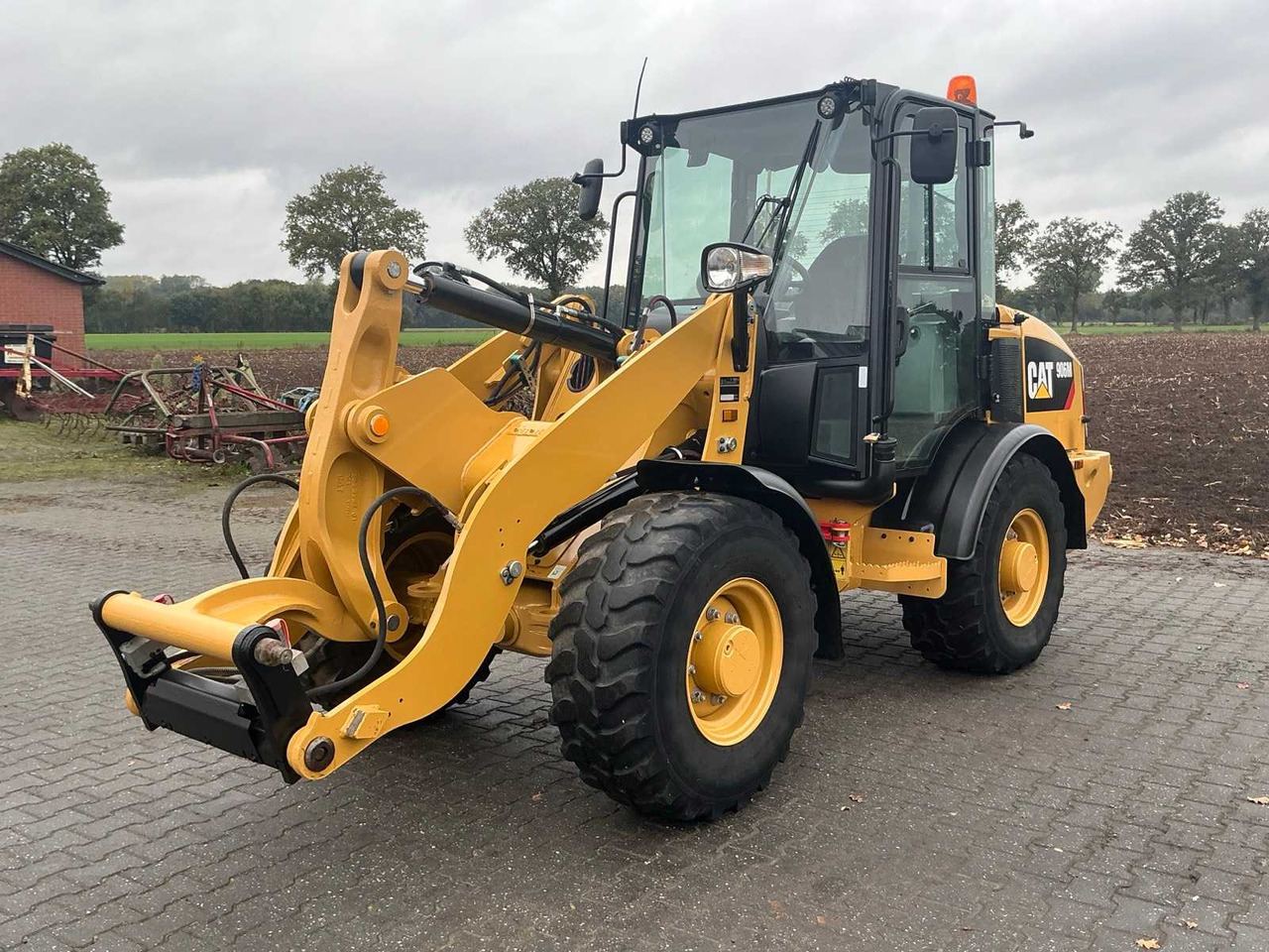 Caterpillar 906M - Wheel loader: picture 2 Caterpillar 906M - Wheel loader: picture 2