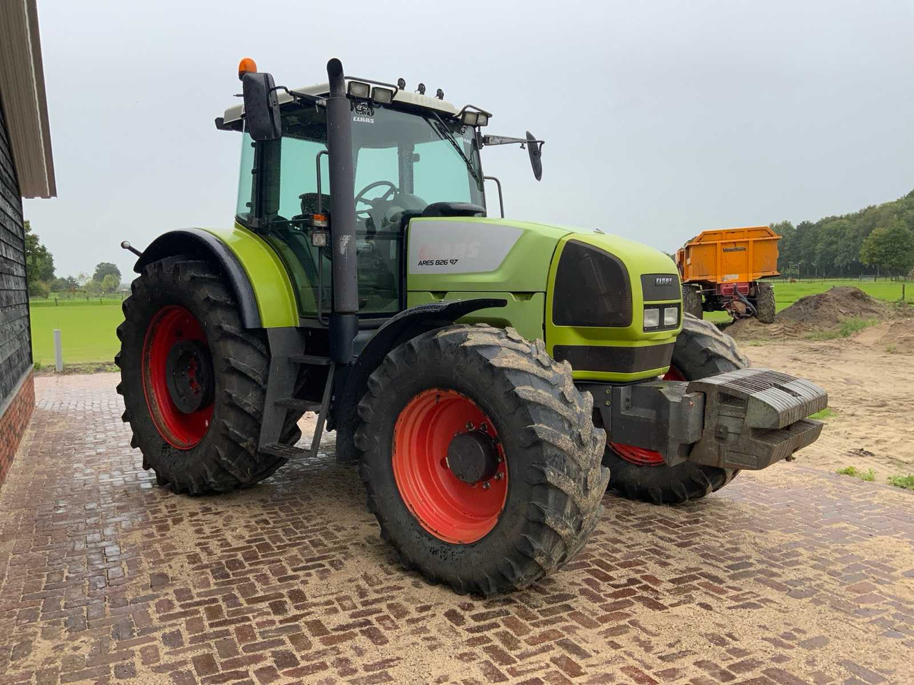 Claas Ares 826 RZ - Farm tractor: picture 3 Claas Ares 826 RZ - Farm tractor: picture 3