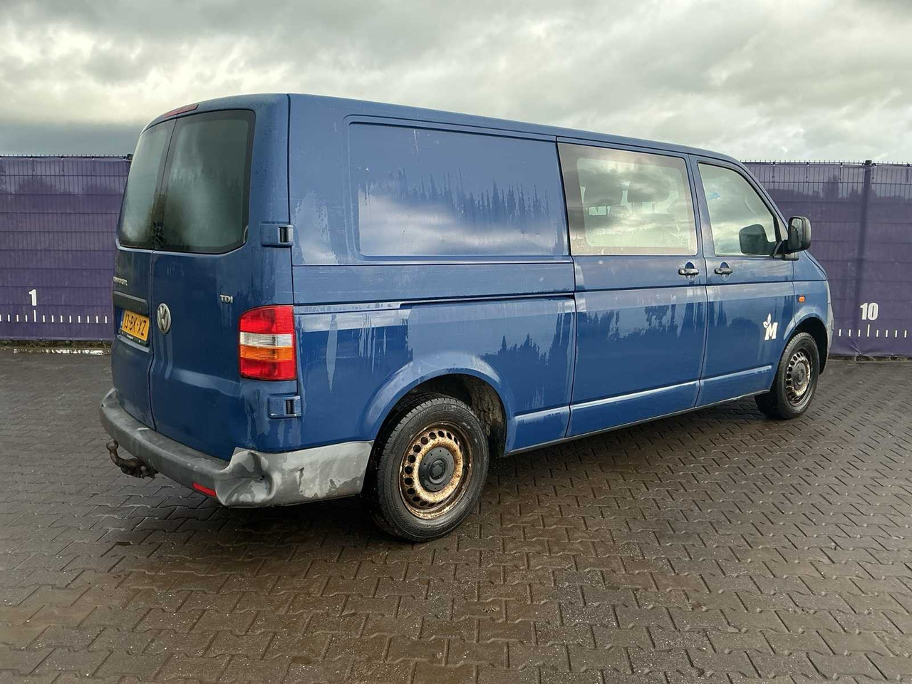 2004 - VOLKSWAGEN - TRANSPORTER - 1.9 TDI 340 - COMMERCIAL VEHICLE - Commercial vehicle: picture 4 2004 - VOLKSWAGEN - TRANSPORTER - 1.9 TDI 340 - COMMERCIAL VEHICLE - Commercial vehicle: picture 4
