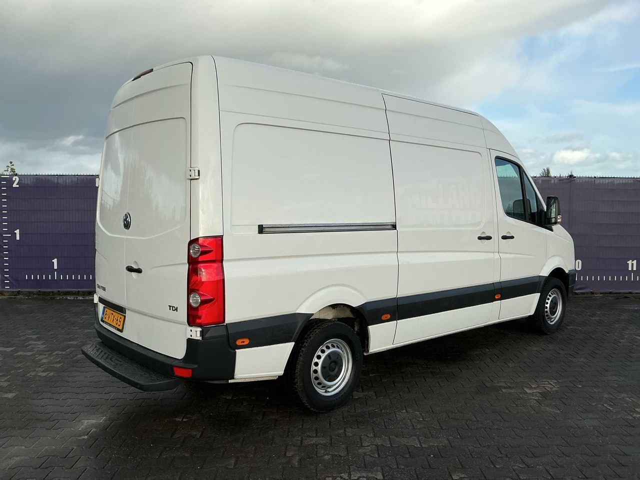 2012 - VOLKSWAGEN - CRAFTER - 32 2.0 TDI L2H3 - COMMERCIAL VEHICLE - Commercial vehicle: picture 4 2012 - VOLKSWAGEN - CRAFTER - 32 2.0 TDI L2H3 - COMMERCIAL VEHICLE - Commercial vehicle: picture 4
