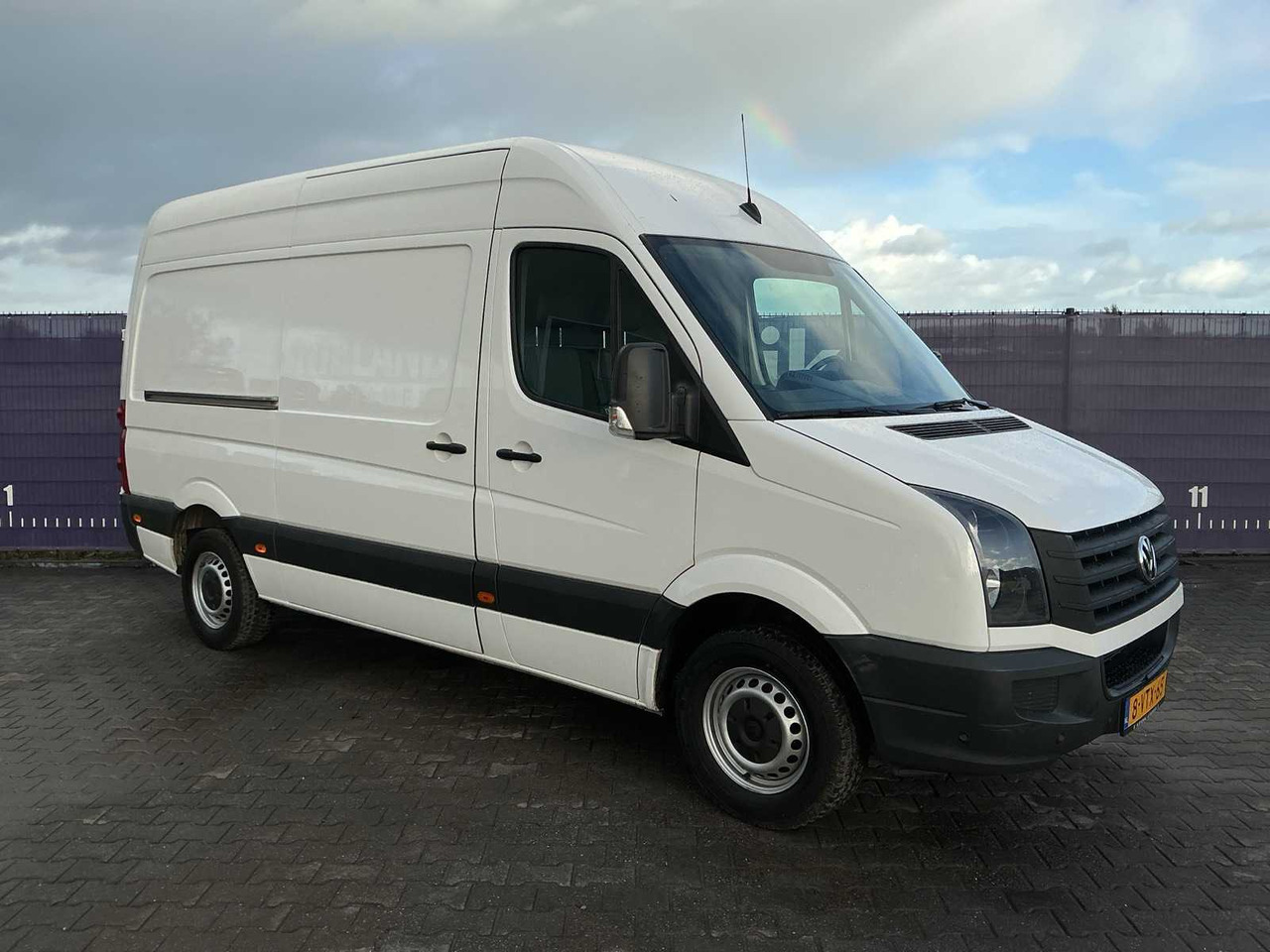 2012 - VOLKSWAGEN - CRAFTER - 32 2.0 TDI L2H3 - COMMERCIAL VEHICLE - Commercial vehicle: picture 2 2012 - VOLKSWAGEN - CRAFTER - 32 2.0 TDI L2H3 - COMMERCIAL VEHICLE - Commercial vehicle: picture 2