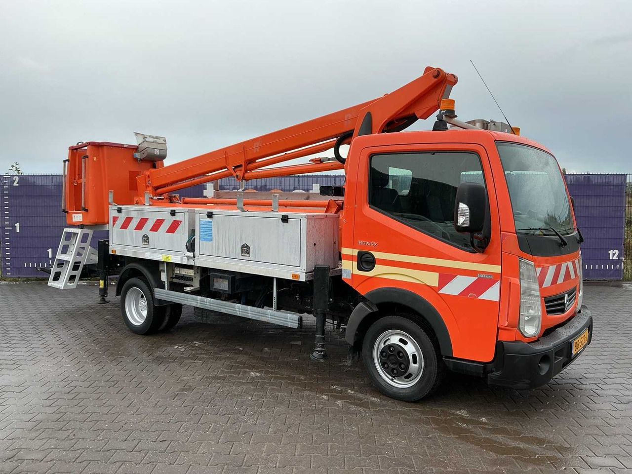 2015 - RENAULT - MAXITY - 140 DXI - COMMERCIAL VEHICLE/TRUCK-MOUNTED BOOM LIFT 20M - Commercial vehicle: picture 2 2015 - RENAULT - MAXITY - 140 DXI - COMMERCIAL VEHICLE/TRUCK-MOUNTED BOOM LIFT 20M - Commercial vehicle: picture 2