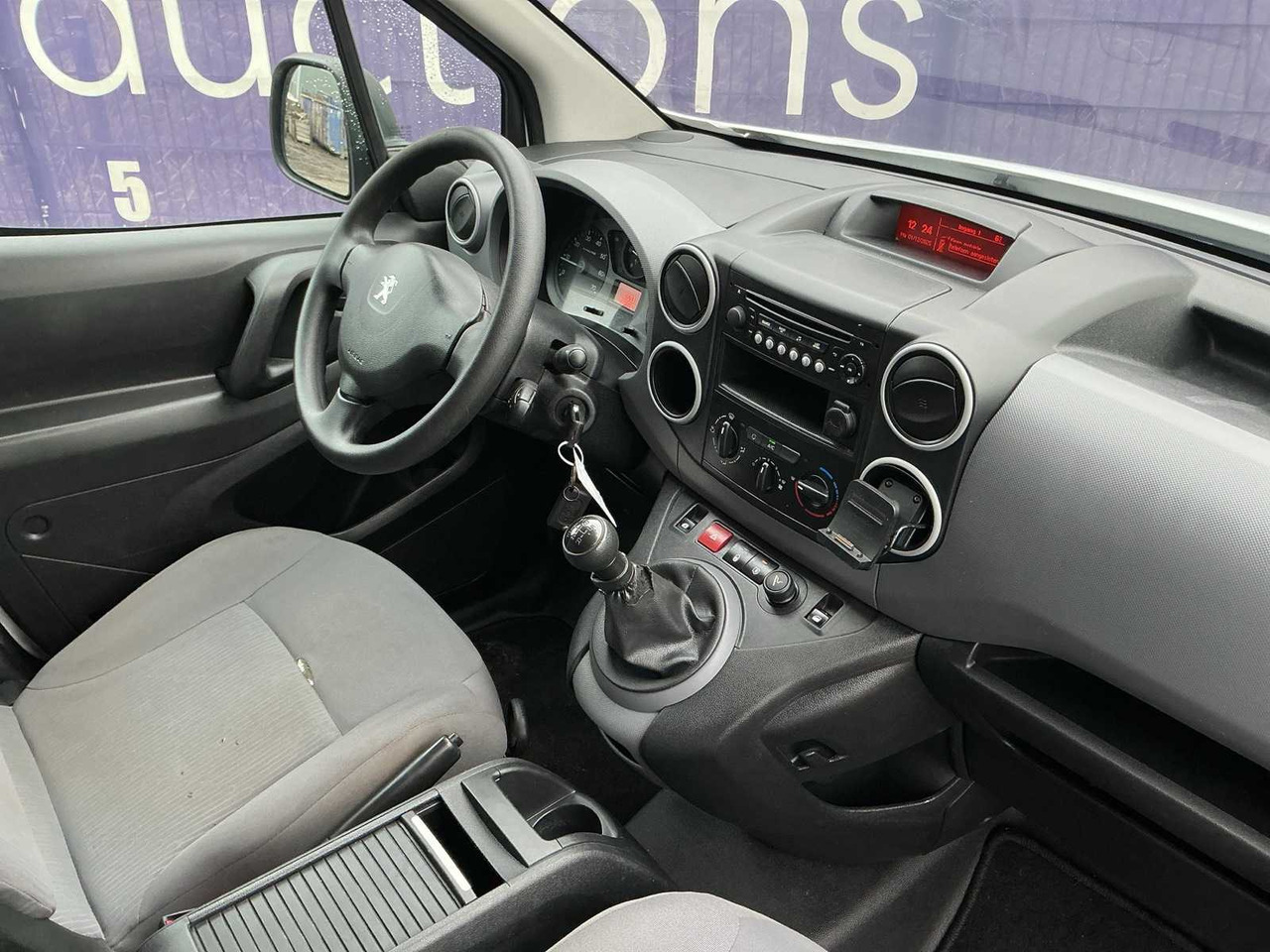 Commercial vehicle 2016 - PEUGEOT - PARTNER - 122 1.6 BLUEHDI L1XR - COMMERCIAL VEHICLE: picture 8