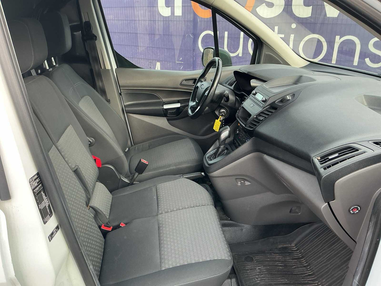 2019 - FORD - TRANSIT CONNECT - 1.5 ECOBLUE L2 TREND - COMMERCIAL VEHICLE - Commercial vehicle: picture 5 2019 - FORD - TRANSIT CONNECT - 1.5 ECOBLUE L2 TREND - COMMERCIAL VEHICLE - Commercial vehicle: picture 5