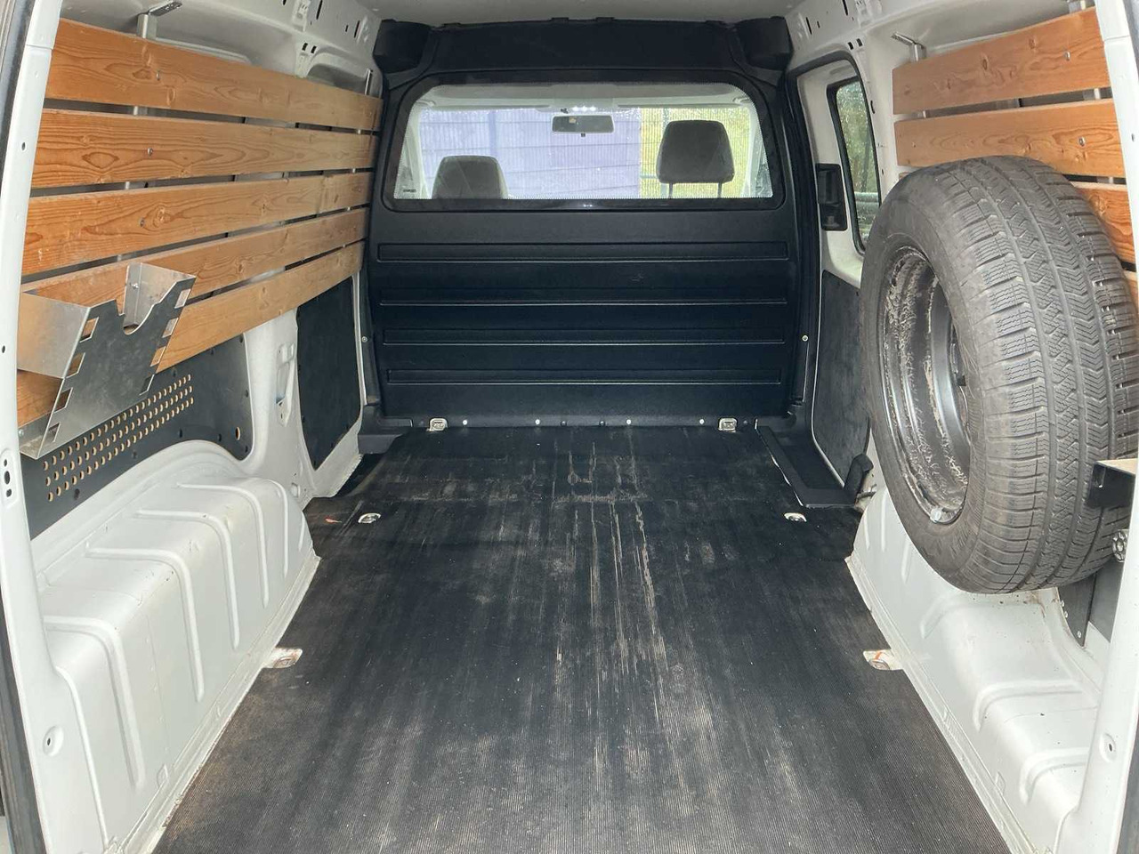 2019 - VOLKSWAGEN - CADDY - 1.4 TGI L2H1 ECOFUEL - CNG/NATURAL GAS/PETROL - COMMERCIAL VEHICLE - Commercial vehicle: picture 5 2019 - VOLKSWAGEN - CADDY - 1.4 TGI L2H1 ECOFUEL - CNG/NATURAL GAS/PETROL - COMMERCIAL VEHICLE - Commercial vehicle: picture 5