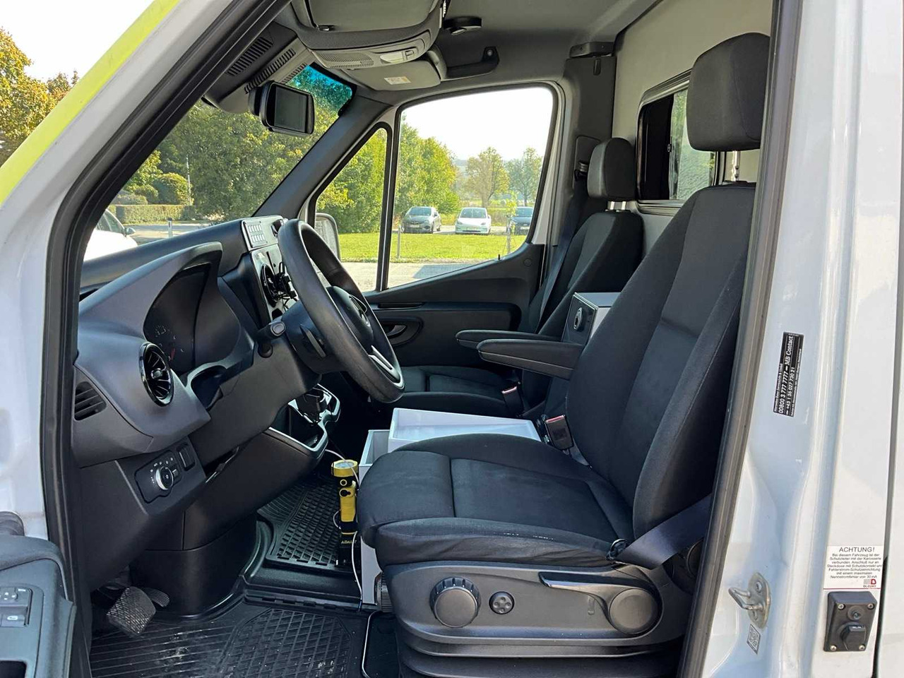 Commercial vehicle MERCEDES-BENZ SPRINTER 419 CDI AMBULANCE ITW: picture 7