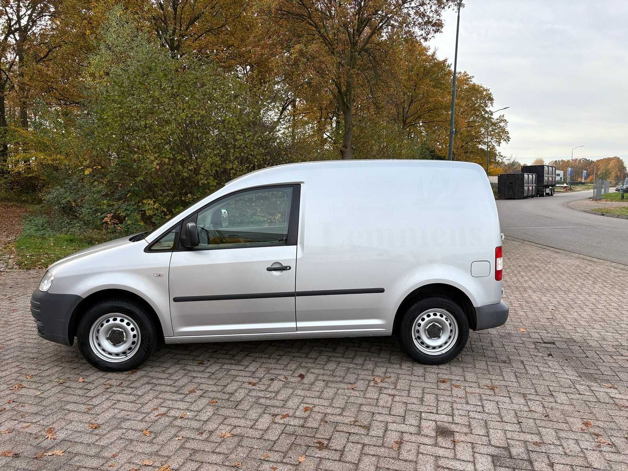 VOLKSWAGEN - CADDY - 2.0 SDI - 32-VTP-6 - Commercial vehicle: picture 5 VOLKSWAGEN - CADDY - 2.0 SDI - 32-VTP-6 - Commercial vehicle: picture 5