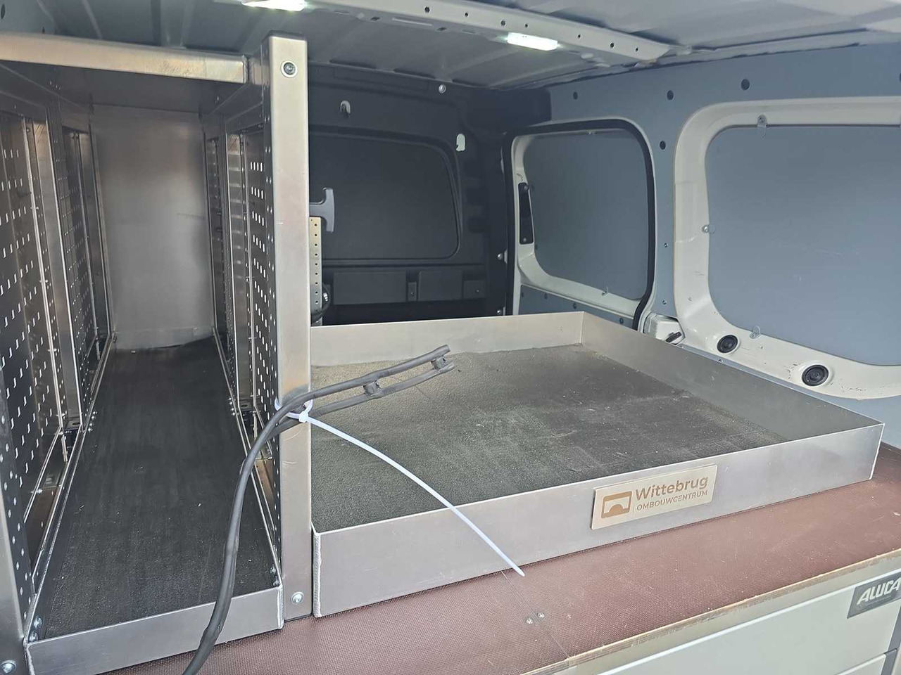 Commercial vehicle VOLKSWAGEN CADDY CARGO 2.0 TDI COMFORT | ALUCA FURNISHING| VTD-11-F: picture 29 Commercial vehicle VOLKSWAGEN CADDY CARGO 2.0 TDI COMFORT | ALUCA FURNISHING| VTD-11-F: picture 29