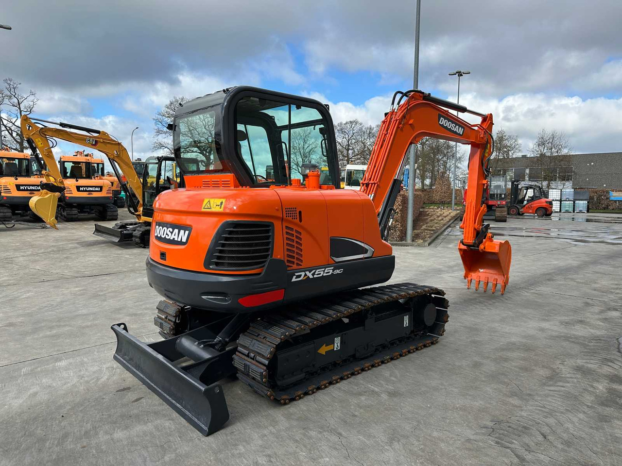 Doosan DX55-9C - Crawler excavator: picture 4 Doosan DX55-9C - Crawler excavator: picture 4