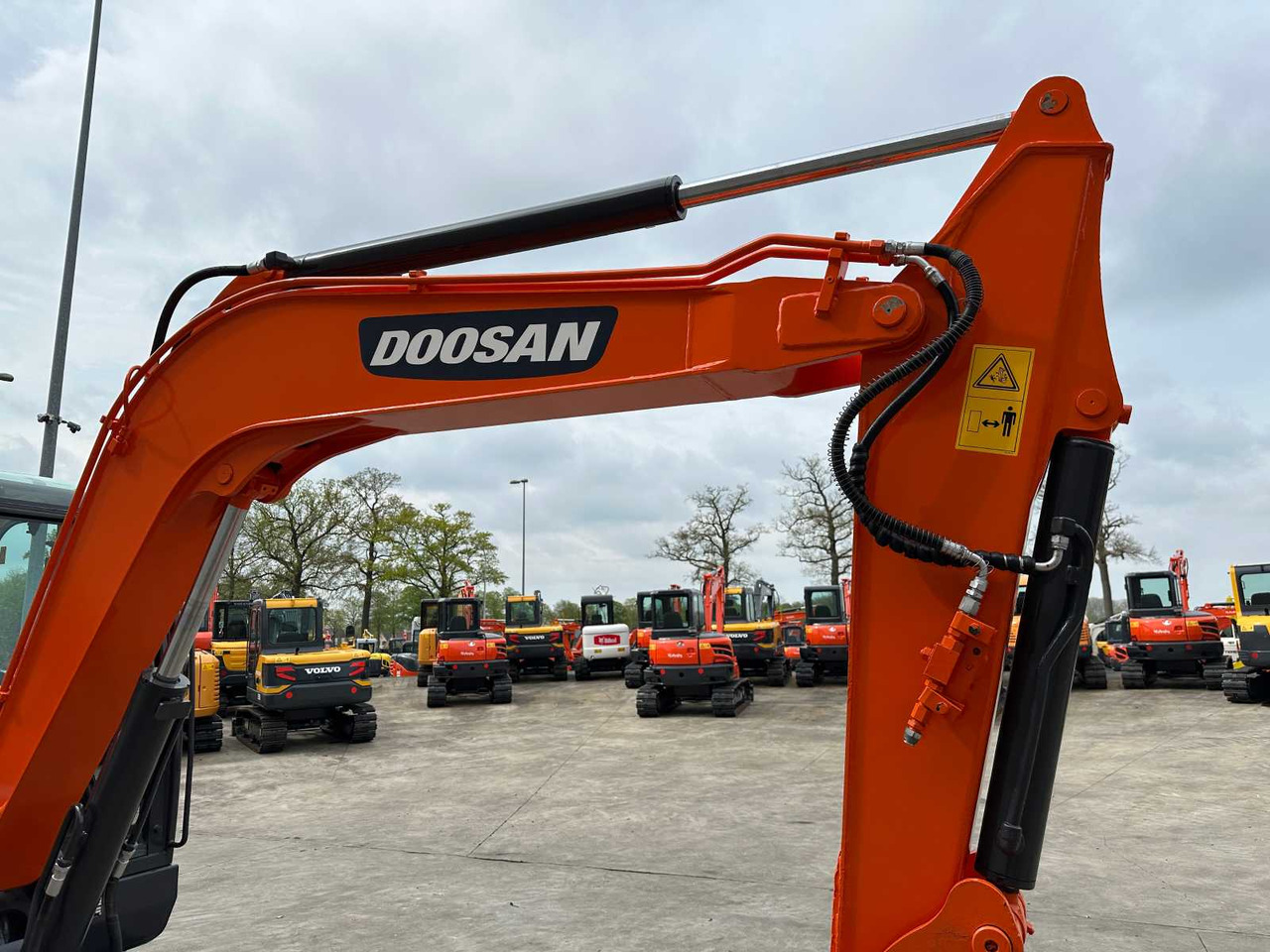 Crawler excavator Doosan DX55-9C: picture 12
