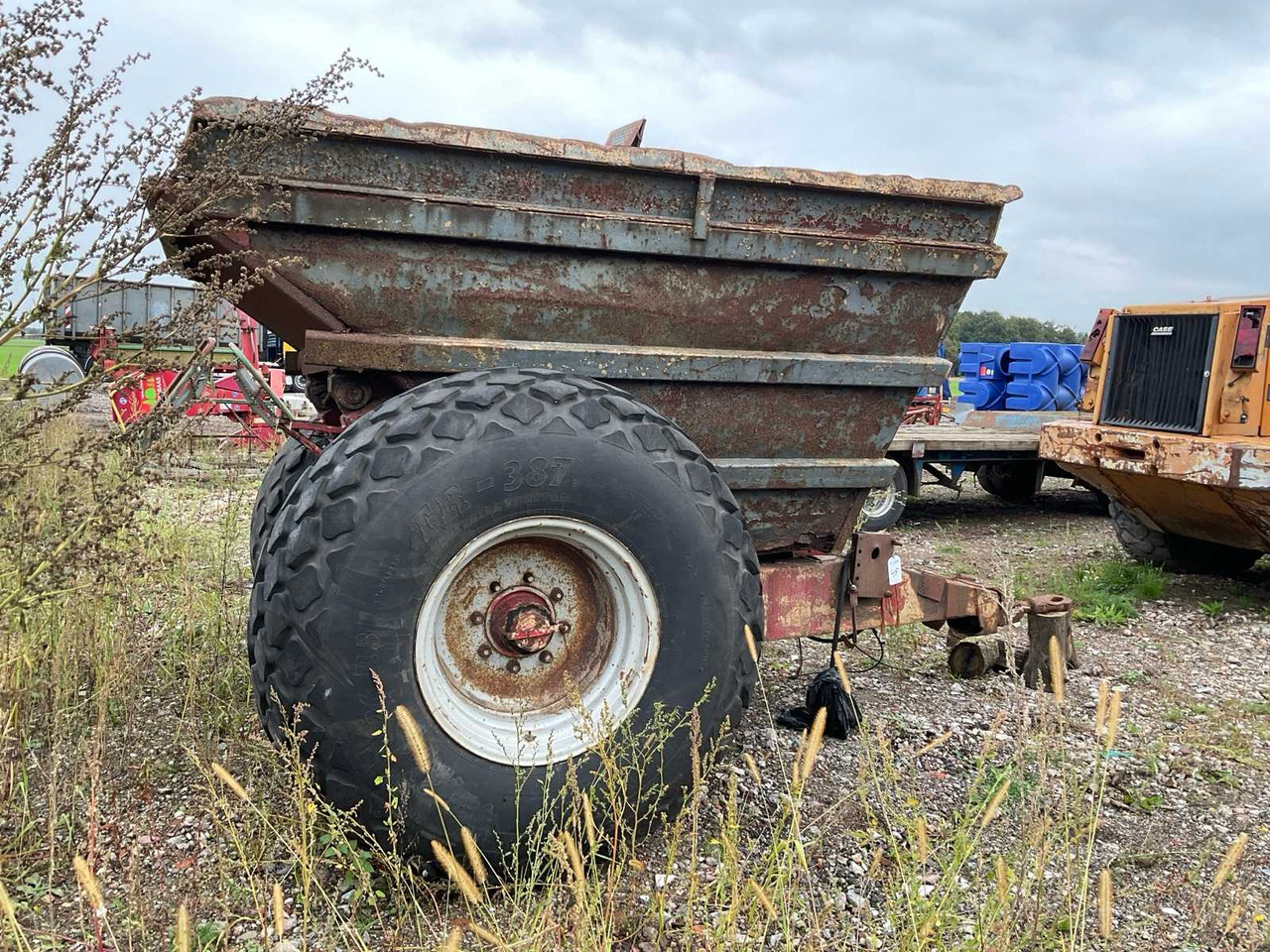 Dumper trailer - Farm tipping trailer/ Dumper: picture 3 Dumper trailer - Farm tipping trailer/ Dumper: picture 3