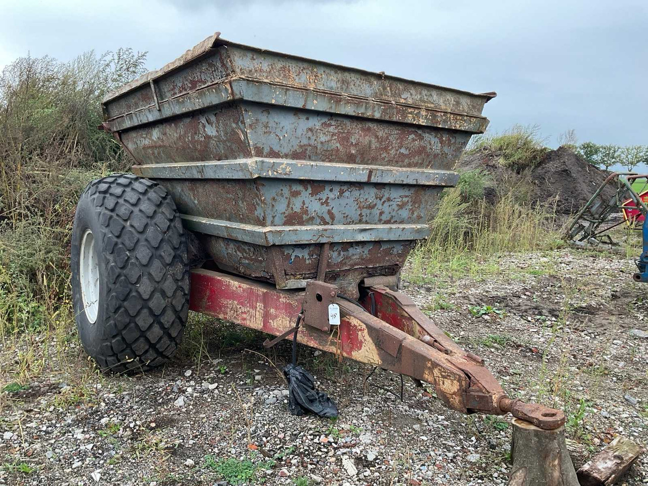 Dumper trailer - Farm tipping trailer/ Dumper: picture 4 Dumper trailer - Farm tipping trailer/ Dumper: picture 4