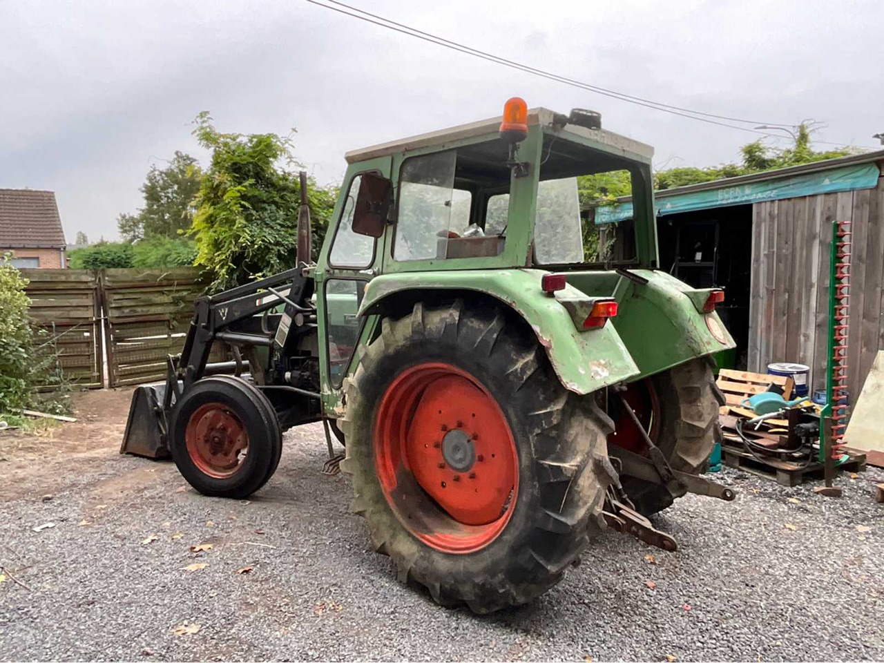 Fendt Farmer 106S Turbomatik - Farm tractor: picture 3 Fendt Farmer 106S Turbomatik - Farm tractor: picture 3
