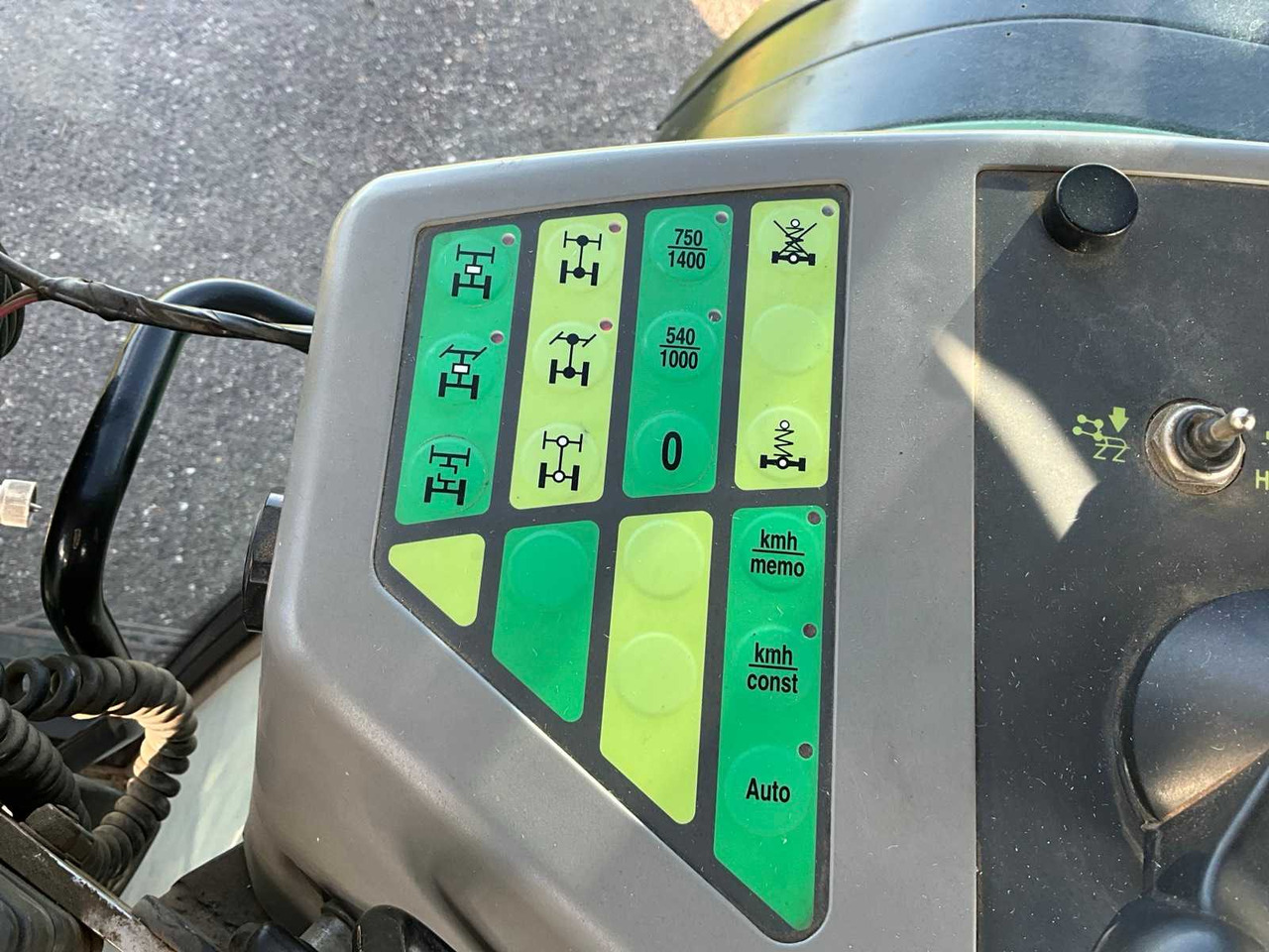 Farm tractor Fendt Favorit 512C Turboshift: picture 40 Farm tractor Fendt Favorit 512C Turboshift: picture 40