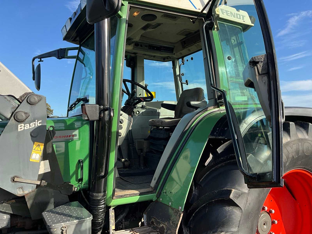 Farm tractor Fendt Favorit 512C Turboshift: picture 30 Farm tractor Fendt Favorit 512C Turboshift: picture 30