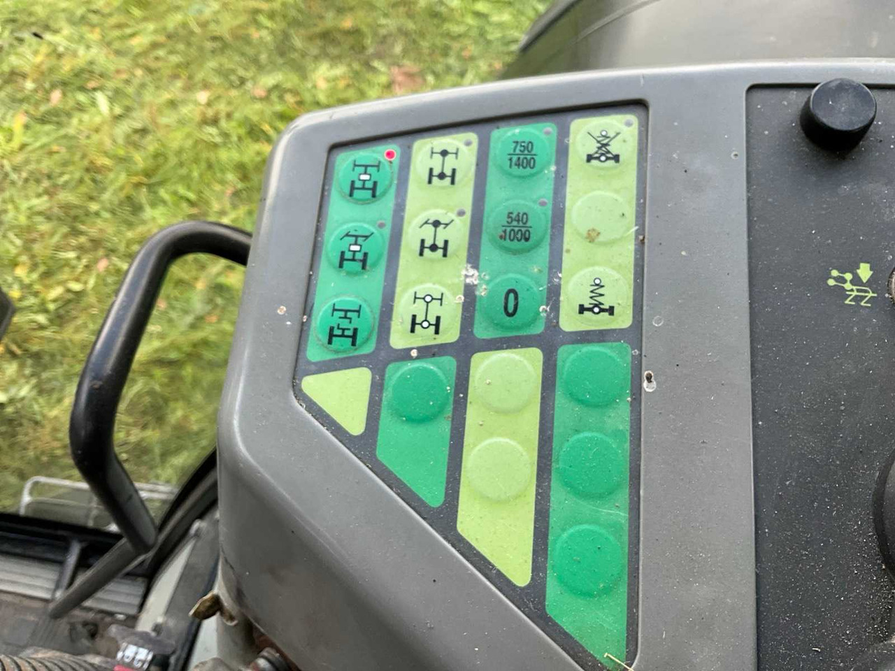 Farm tractor Fendt Favorit 514 C Turboshift: picture 43 Farm tractor Fendt Favorit 514 C Turboshift: picture 43