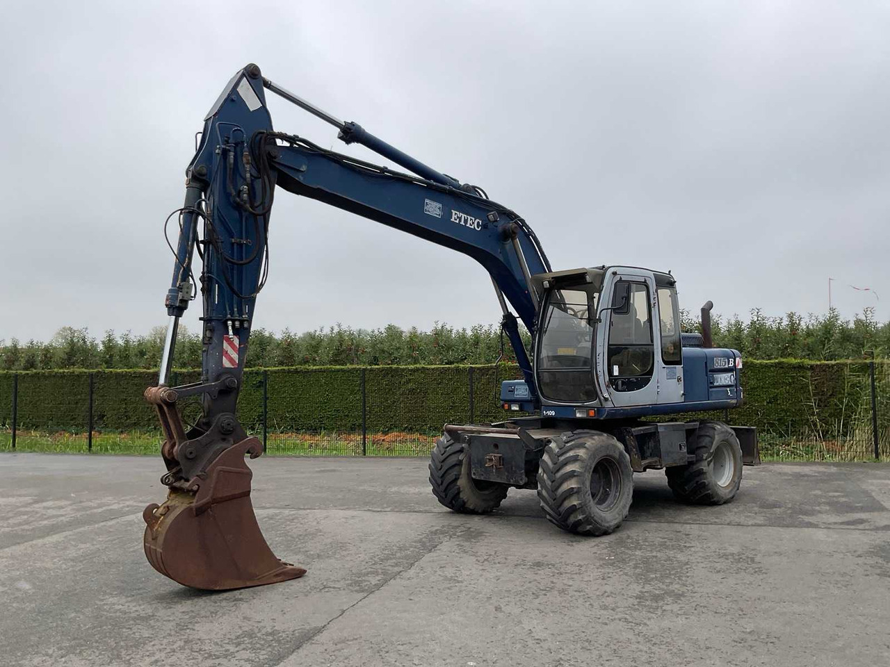 Fiat Hitachi Etec 815B - Wheel excavator: picture 2 Fiat Hitachi Etec 815B - Wheel excavator: picture 2