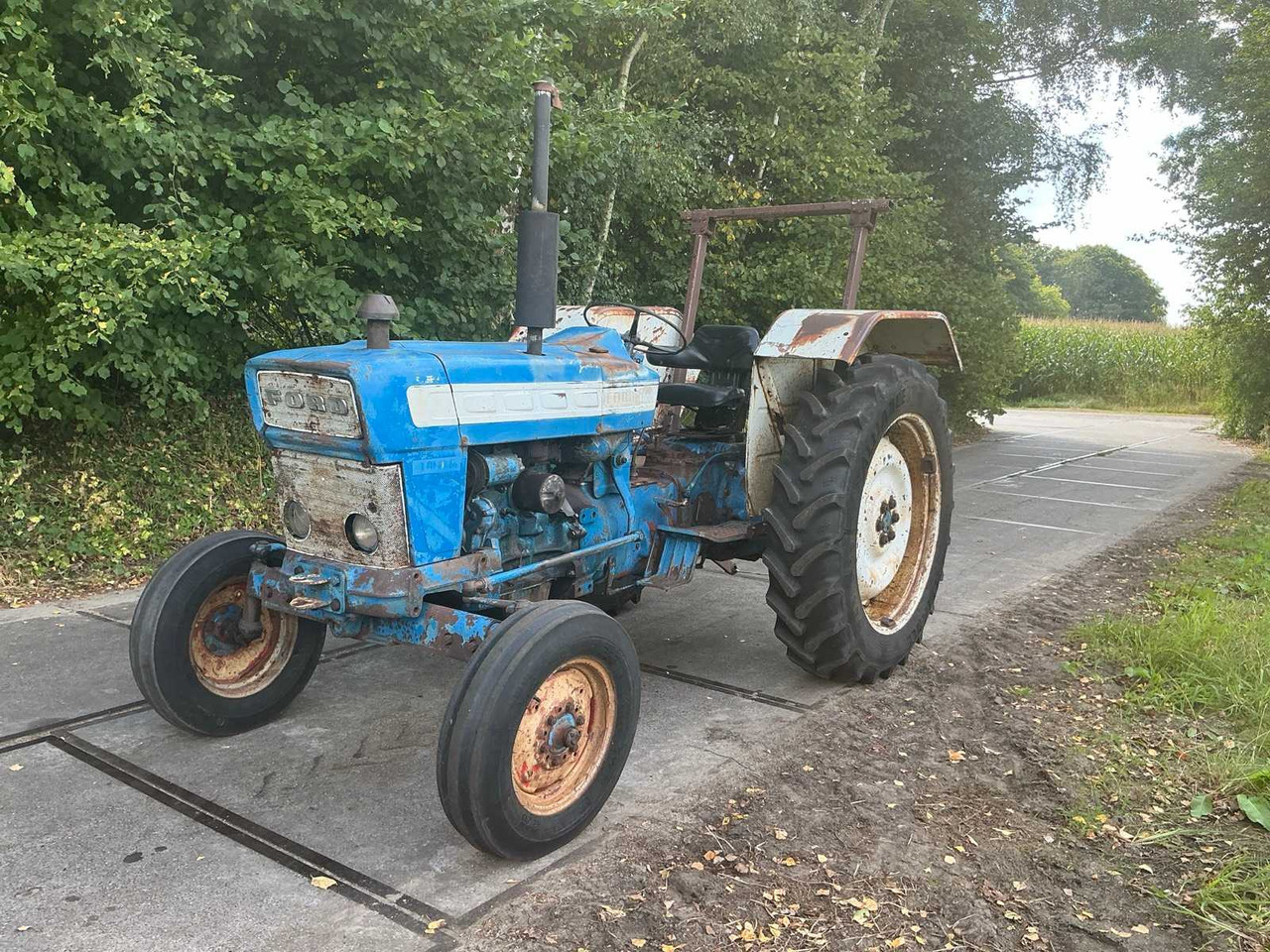 Ford 4000 - Farm tractor: picture 1 Ford 4000 - Farm tractor: picture 1
