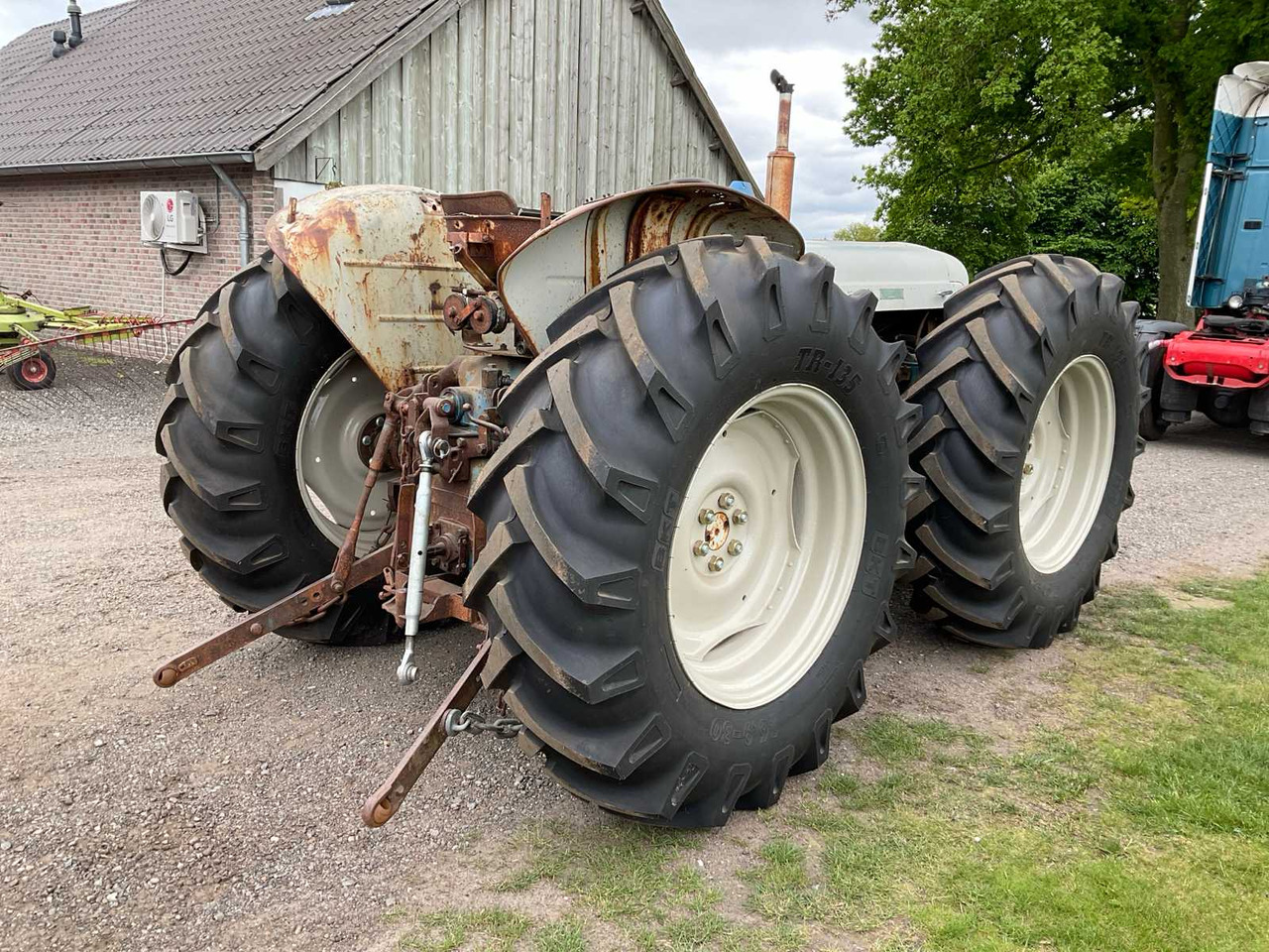 Fordson Major County, New Performance - Farm tractor: picture 3 Fordson Major County, New Performance - Farm tractor: picture 3