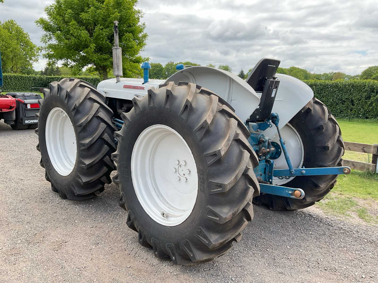Fordson Major County, New Performance - Farm tractor: picture 2 Fordson Major County, New Performance - Farm tractor: picture 2