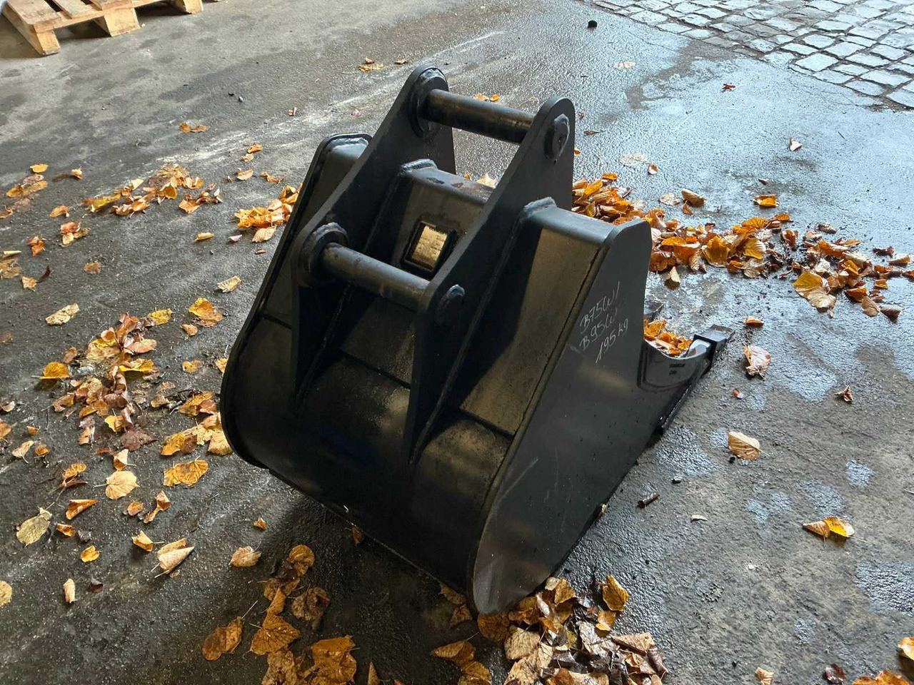 GEITH - 2021 - BUCKET FOR YANMAR B75W B95W - Wheel loader: picture 3 GEITH - 2021 - BUCKET FOR YANMAR B75W B95W - Wheel loader: picture 3