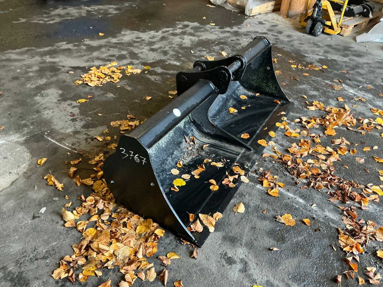 GEITH - 2021 - SPOON FOR YANMAR - Wheel loader: picture 2 GEITH - 2021 - SPOON FOR YANMAR - Wheel loader: picture 2