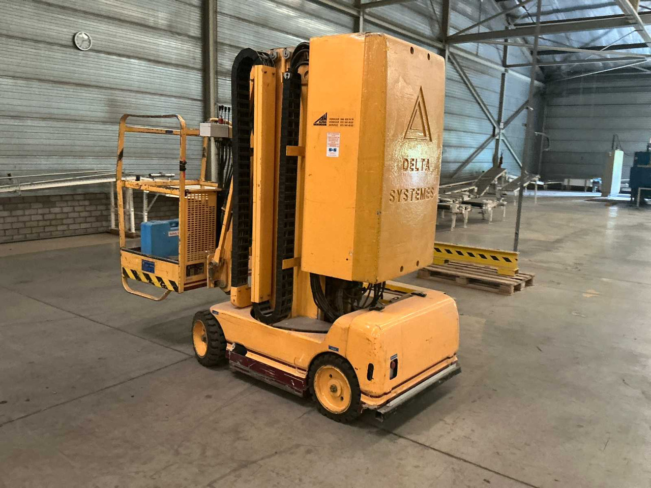 Grove Manlift Toucan 1100 - Aerial platform: picture 3 Grove Manlift Toucan 1100 - Aerial platform: picture 3