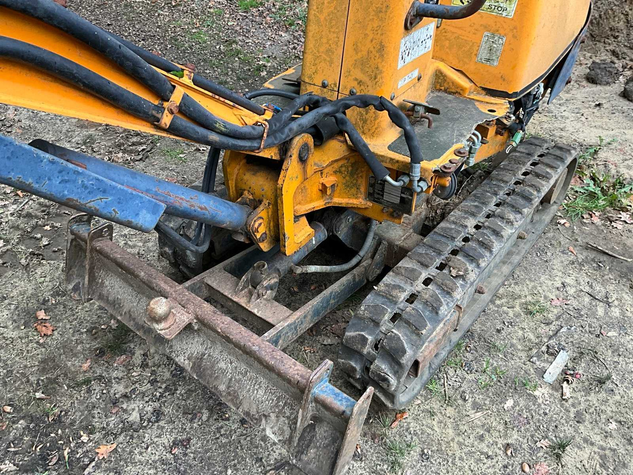 Mini excavator HANIX H15B MINI EXCAVATOR - 1 TON - ADJUSTABLE TRACKS FROM 72CM!: picture 8