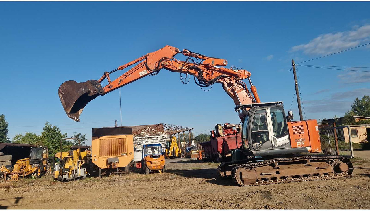 HITACHI - ZAXIS 225 - TRACKED EXCAVATOR - 2006 - Excavator: picture 4 HITACHI - ZAXIS 225 - TRACKED EXCAVATOR - 2006 - Excavator: picture 4
