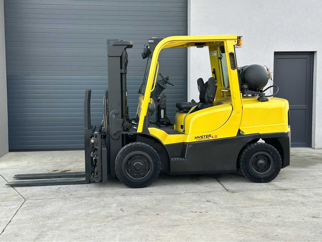 HYSTER - H4.0FT - FORKLIFT TRUCKS - 2010 - Forklift: picture 2 HYSTER - H4.0FT - FORKLIFT TRUCKS - 2010 - Forklift: picture 2