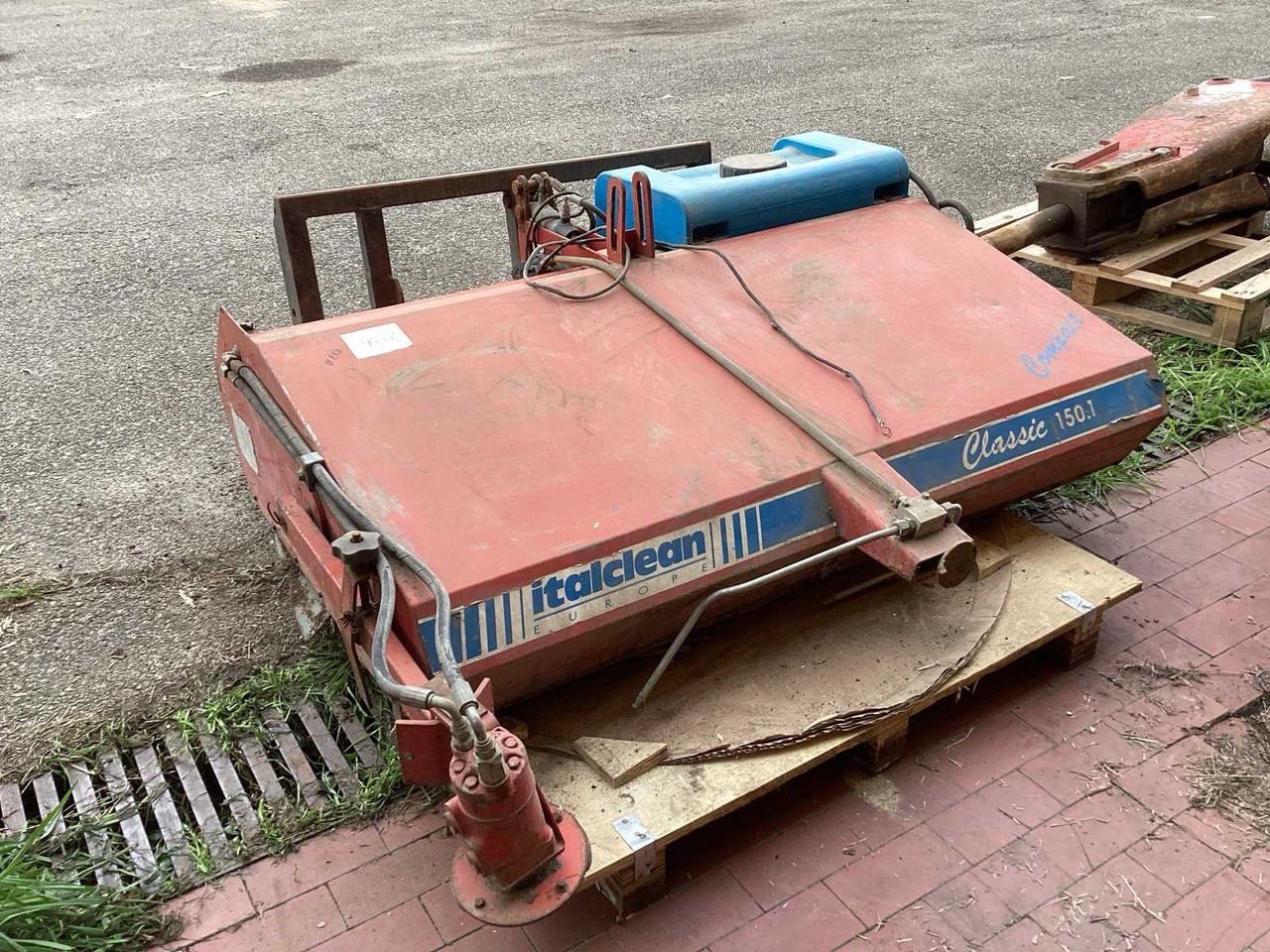 ITALCLEAN CLASSIC SCOPE FOR SKID STEER LOADER - Wheel loader: picture 3 ITALCLEAN CLASSIC SCOPE FOR SKID STEER LOADER - Wheel loader: picture 3