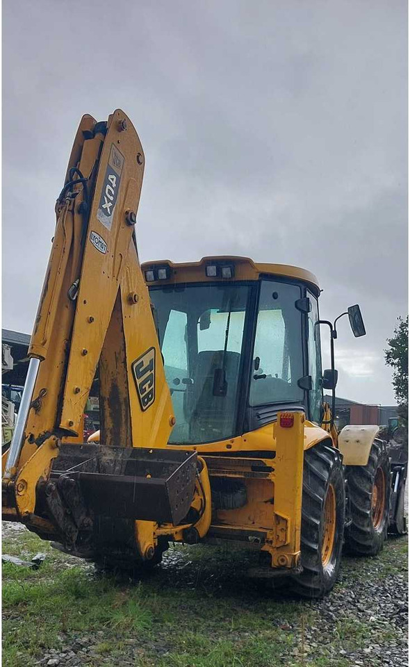 JCB 4CX BACKHOE LOADER WITH 4-IN-1 BUCKET AND TELESCOPIC BOOM - Backhoe loader: picture 4 JCB 4CX BACKHOE LOADER WITH 4-IN-1 BUCKET AND TELESCOPIC BOOM - Backhoe loader: picture 4