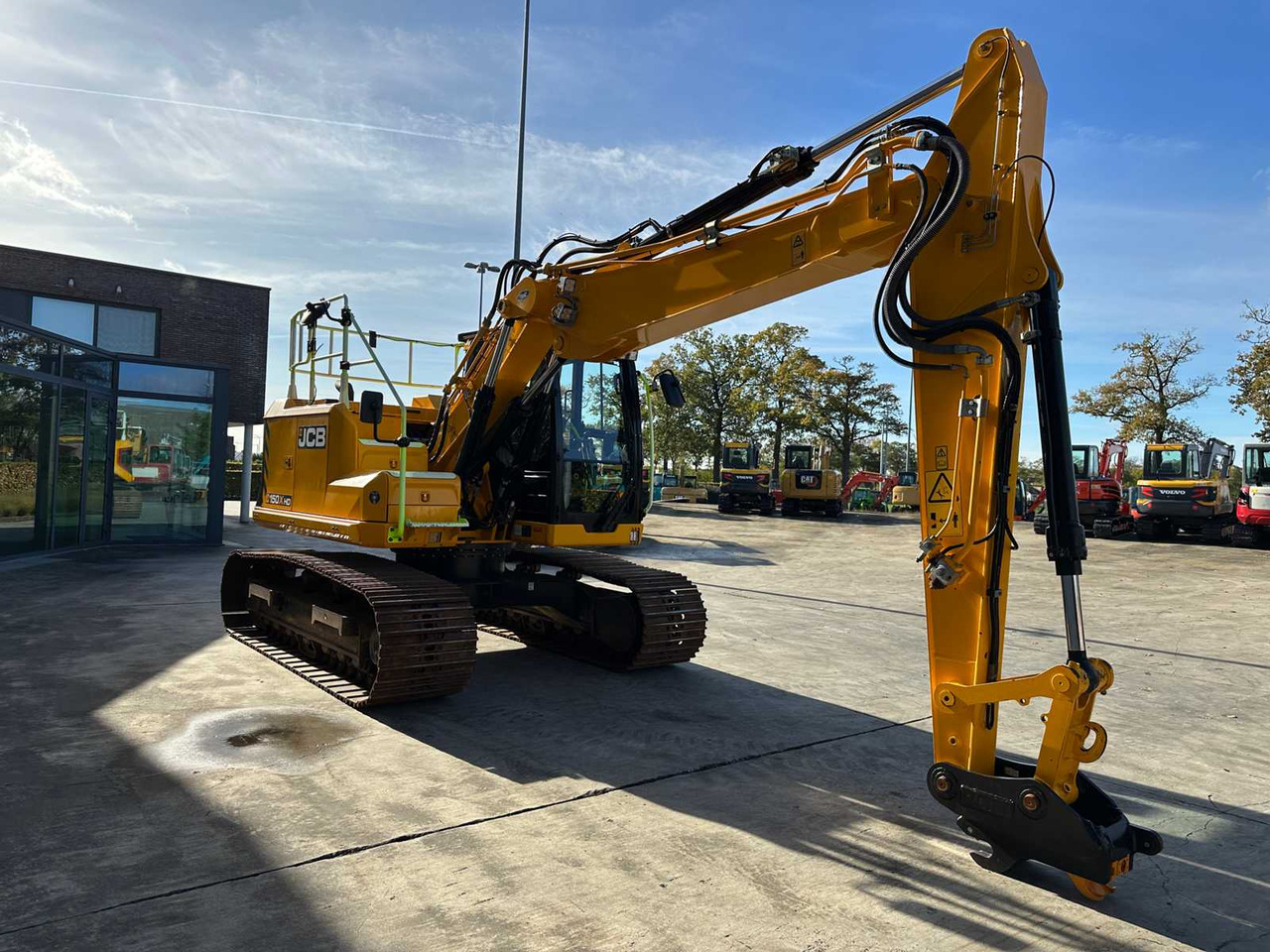 JCB JCB - 2021 - 150X HT SV - CRAWLER EXCAVATOR - Crawler excavator: picture 4 JCB JCB - 2021 - 150X HT SV - CRAWLER EXCAVATOR - Crawler excavator: picture 4