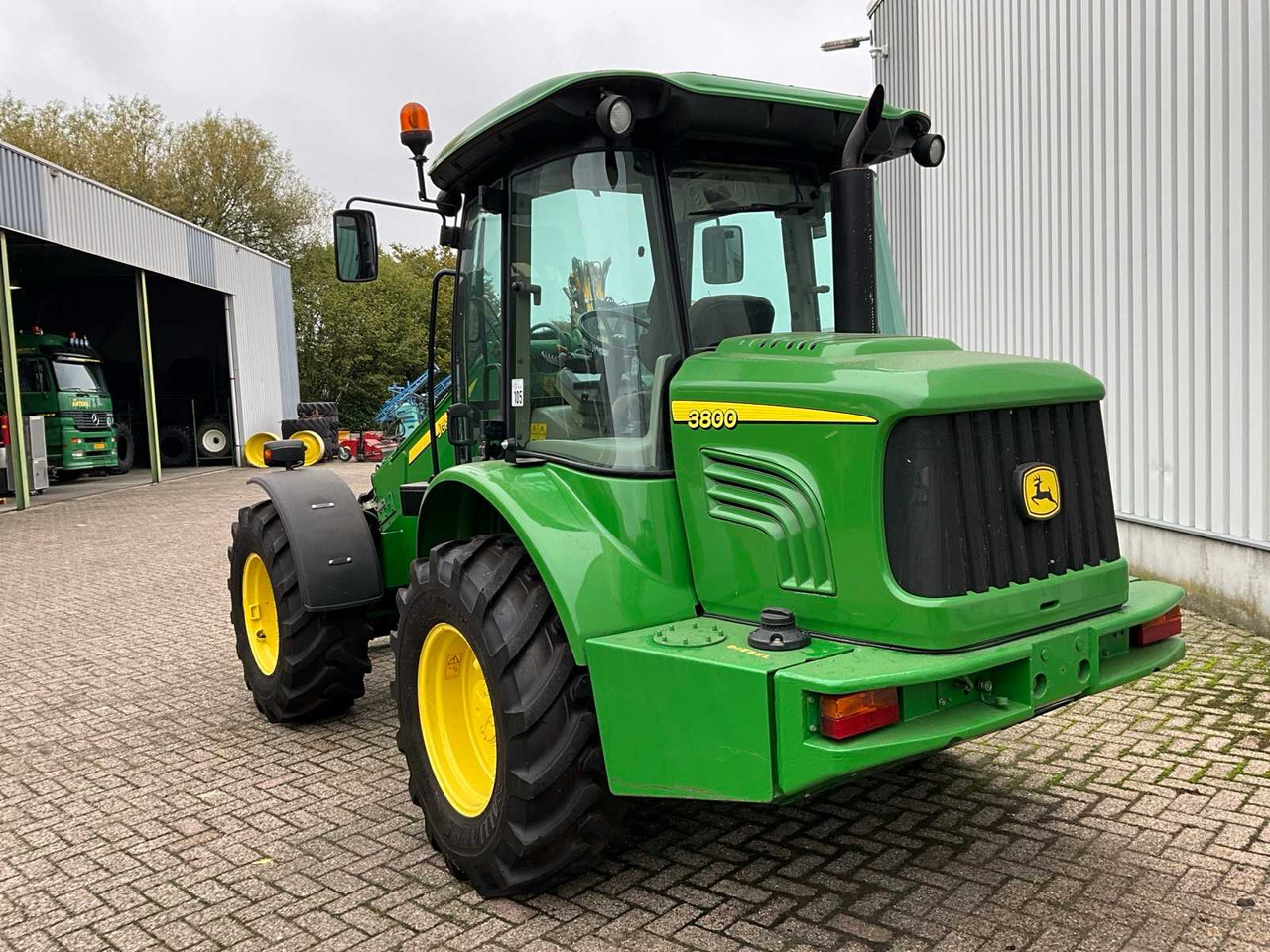 John Deere 3800 - Wheel loader: picture 2 John Deere 3800 - Wheel loader: picture 2