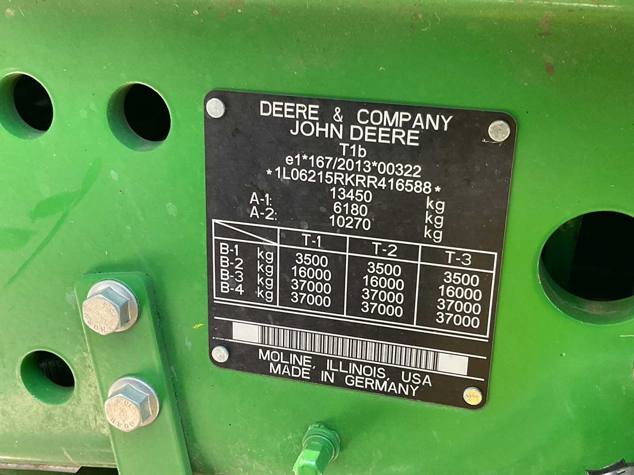 Farm tractor John Deere 6R 215: picture 23