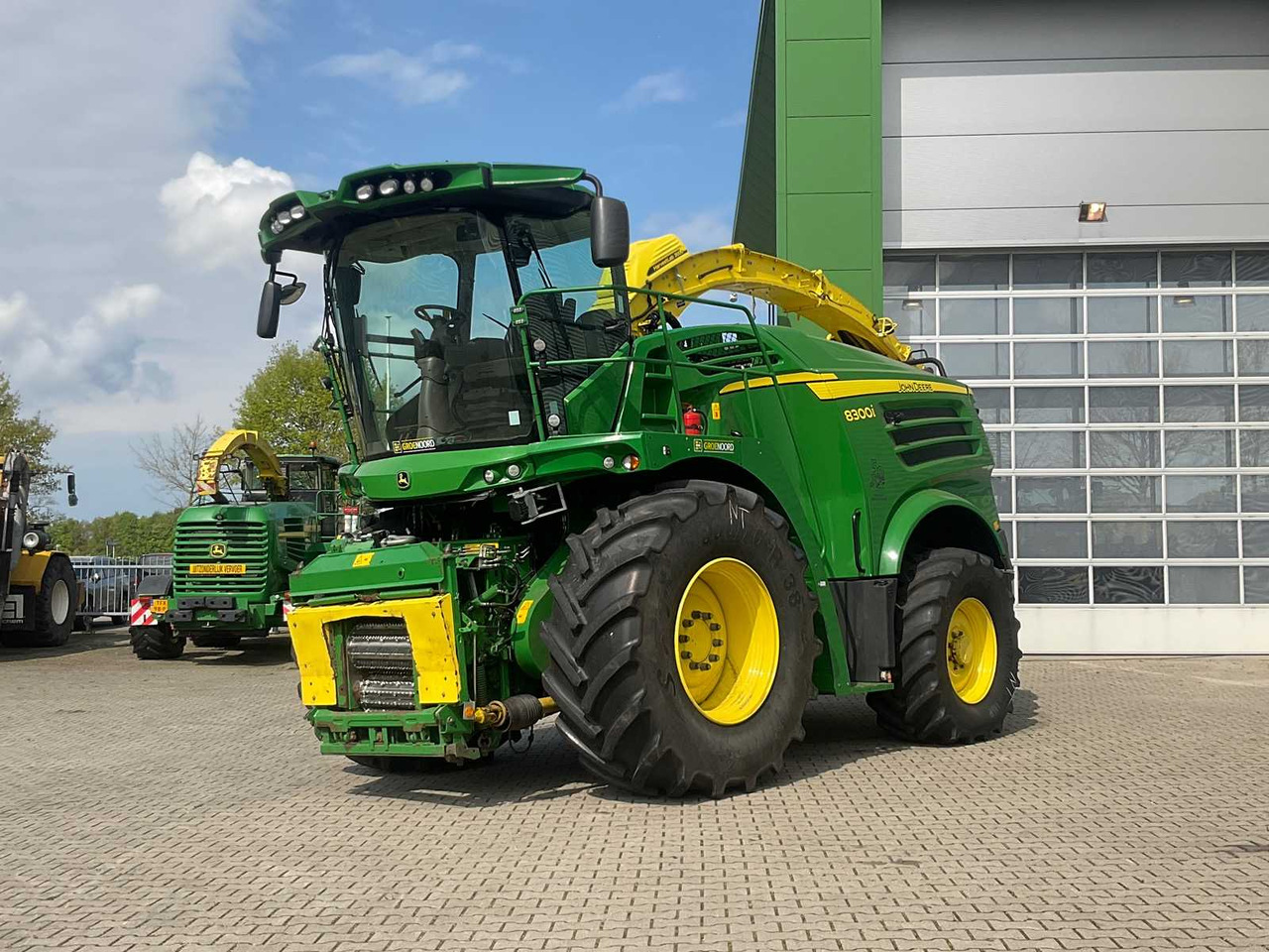 John Deere 8300i - Forage harvester: picture 3 John Deere 8300i - Forage harvester: picture 3