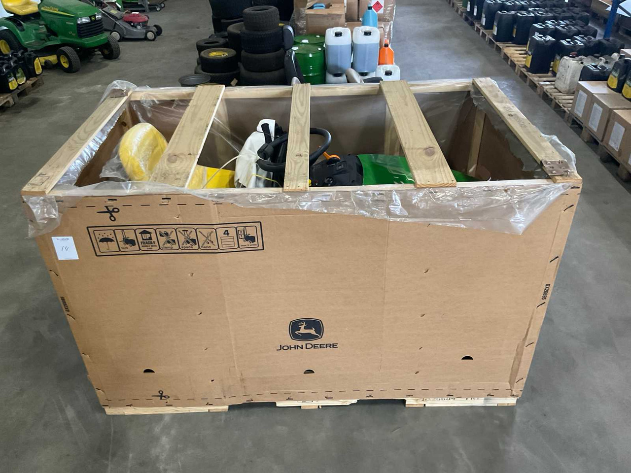 John Deere X167R - Garden mower: picture 1 John Deere X167R - Garden mower: picture 1