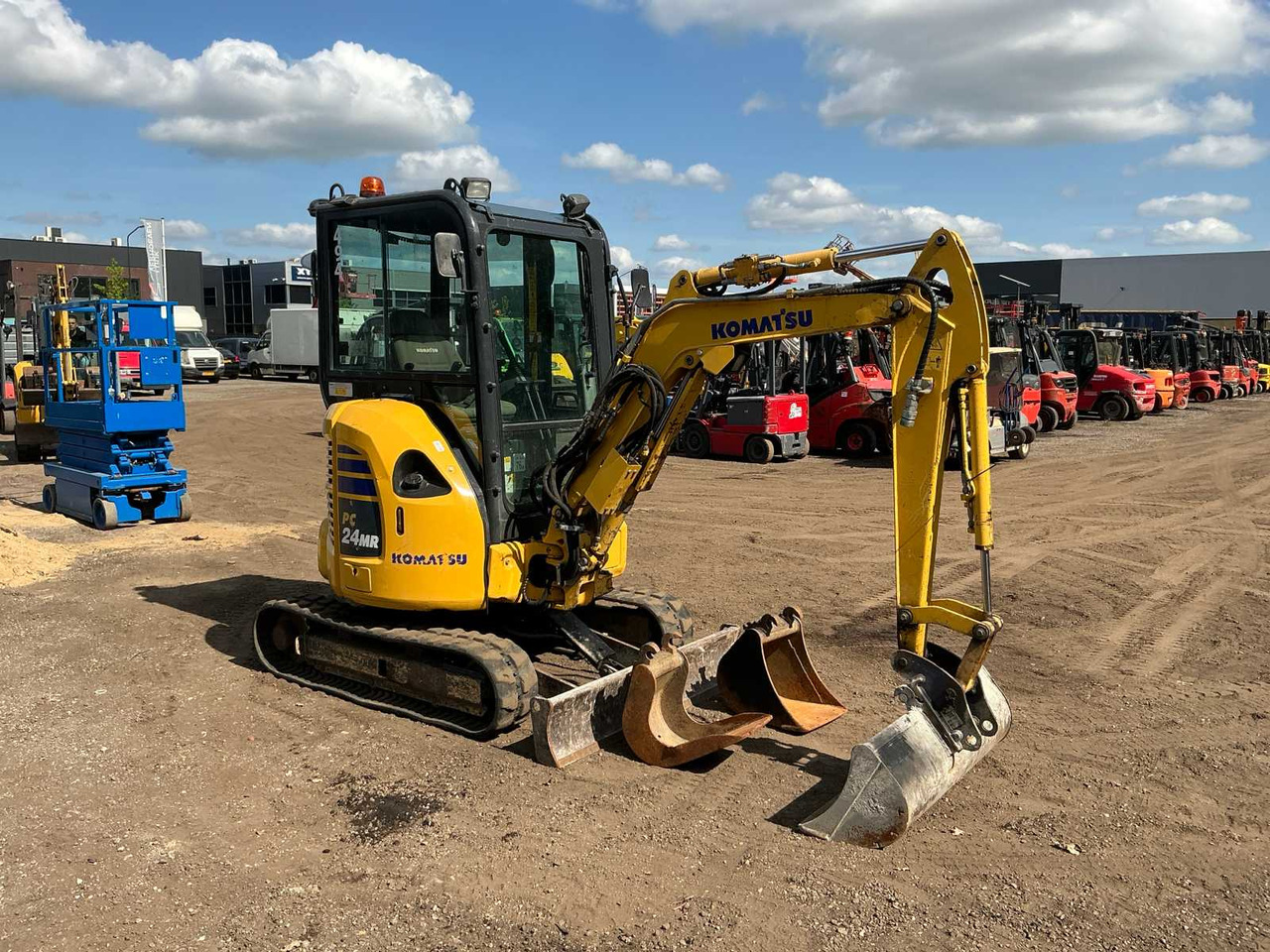 Komatsu Pc24mr - Mini excavator: picture 5 Komatsu Pc24mr - Mini excavator: picture 5