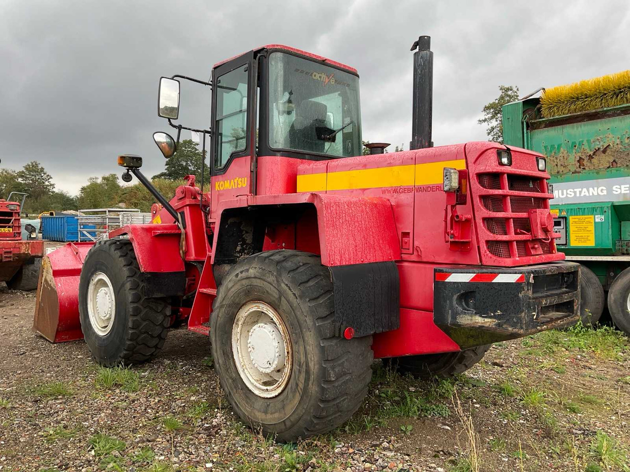 Komatsu WA270 - Wheel loader: picture 2 Komatsu WA270 - Wheel loader: picture 2